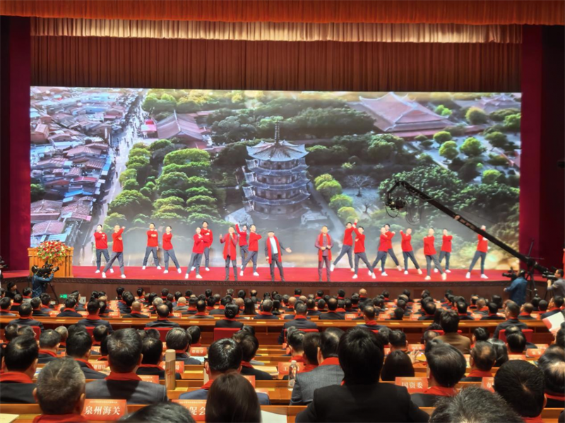 Moștenirea, promovarea și inovarea „experienței jinjiang” | Fu Xinyuan, directorul general al Quangong Co., Ltd., a fost ales ca al cincilea tânăr antreprenor de excepție al orașului Quanzhou